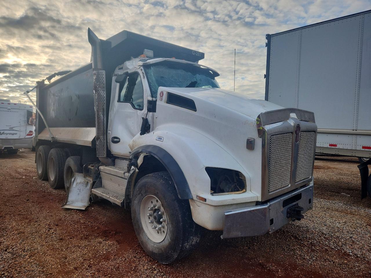 Salvage Kenworth T 800 Image