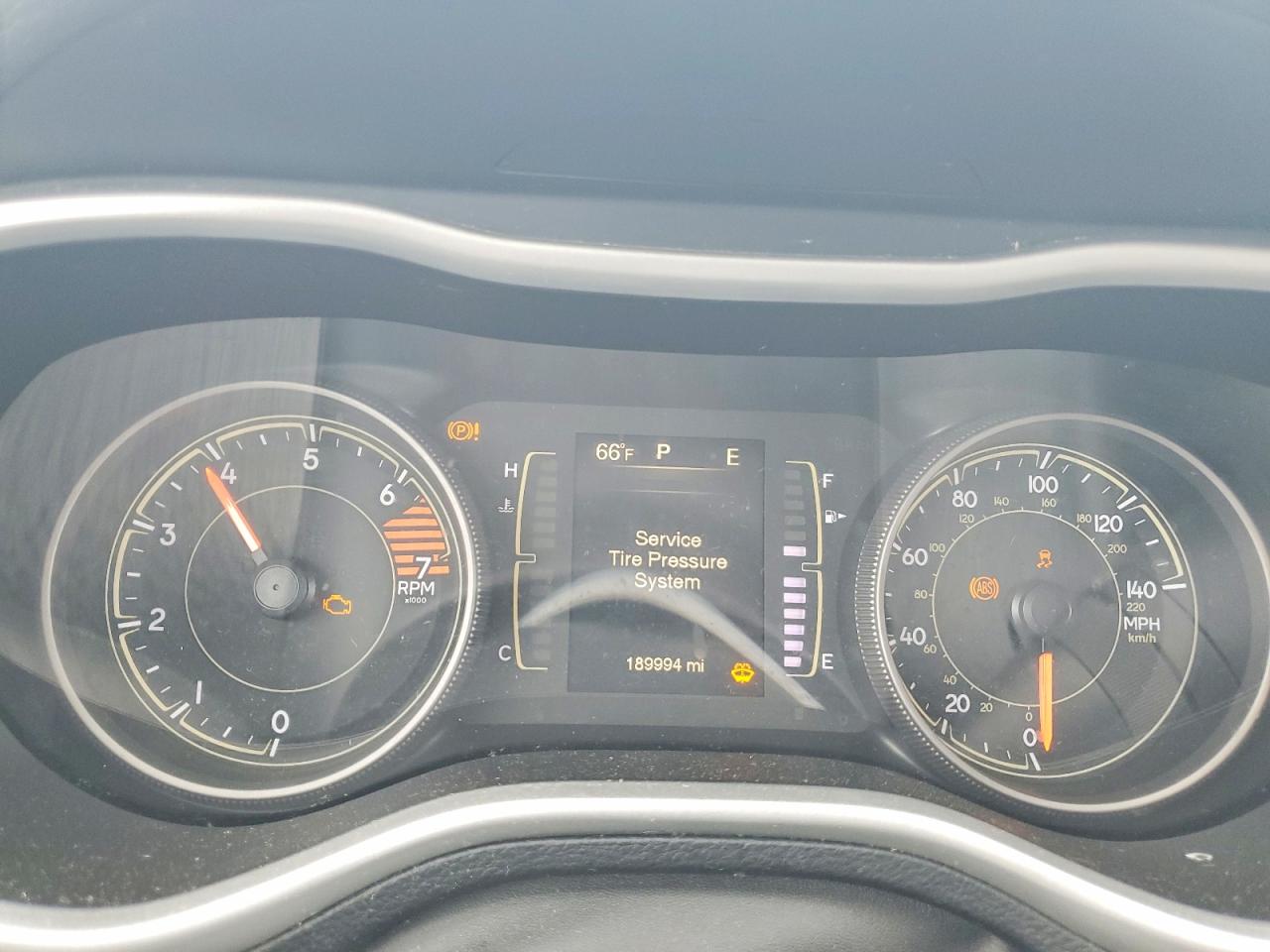 Jeep Cherokee Sport
