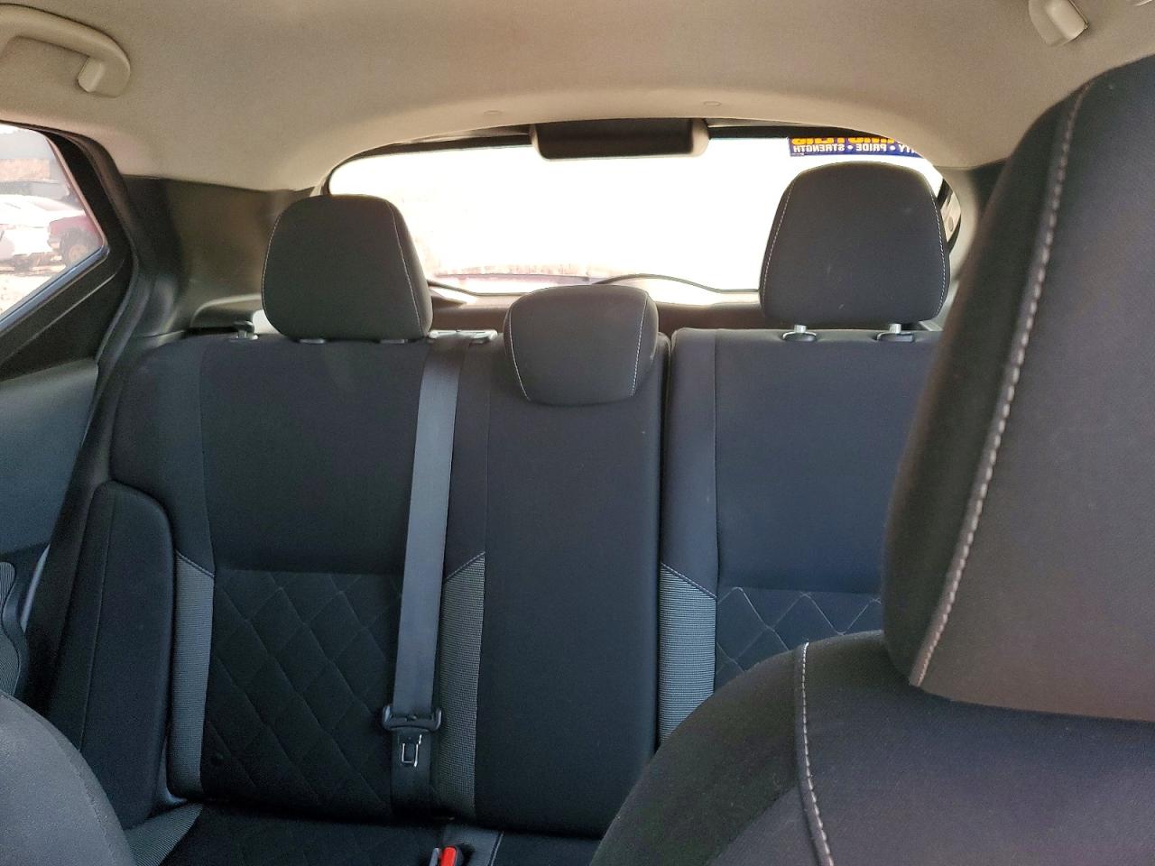 Nissan Kicks S