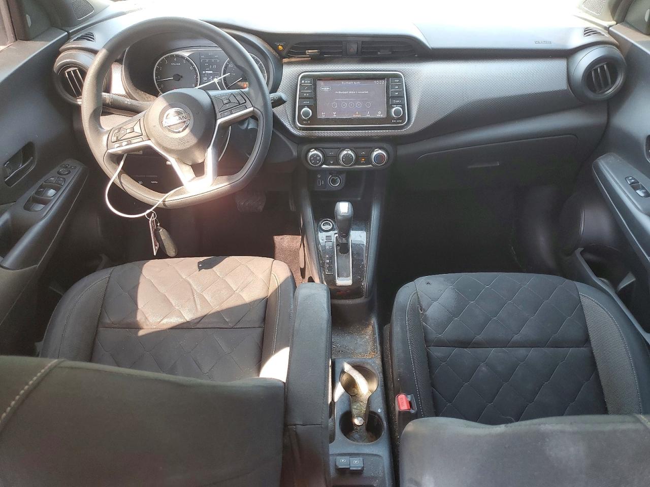 Nissan Kicks S