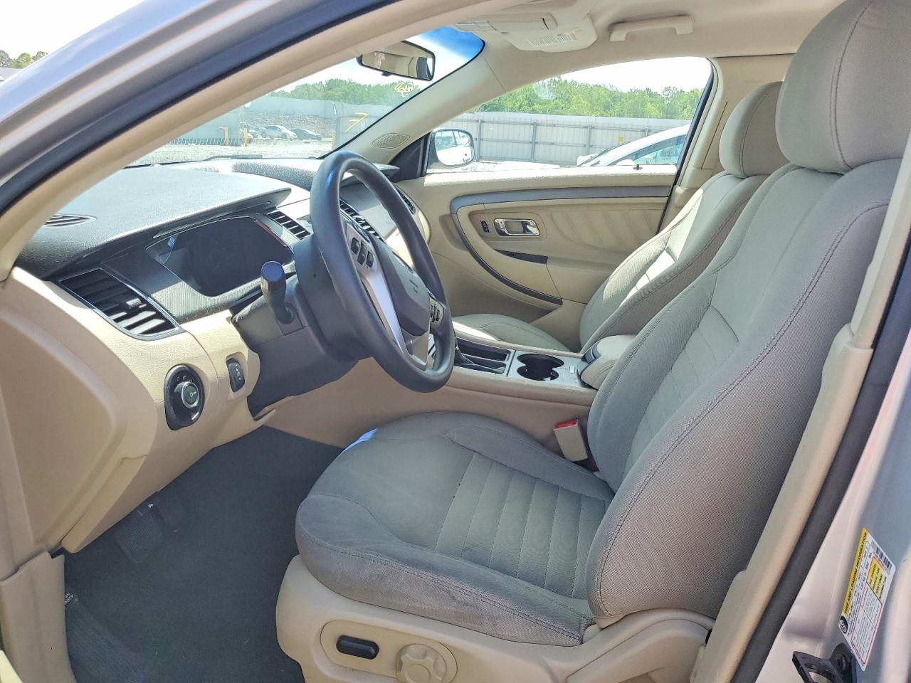 Ford Taurus Se