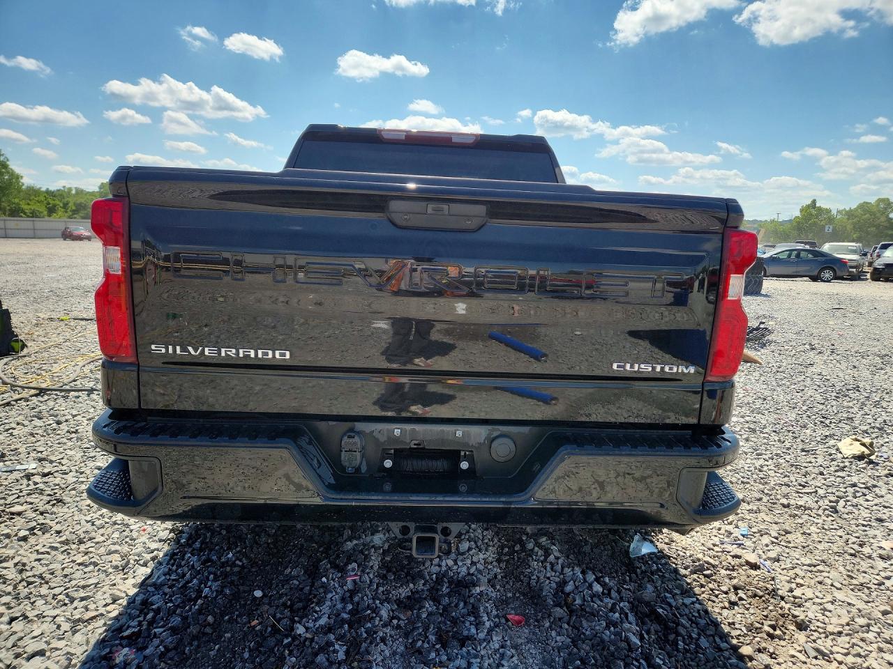 Chevrolet Silverado C1500 Custom