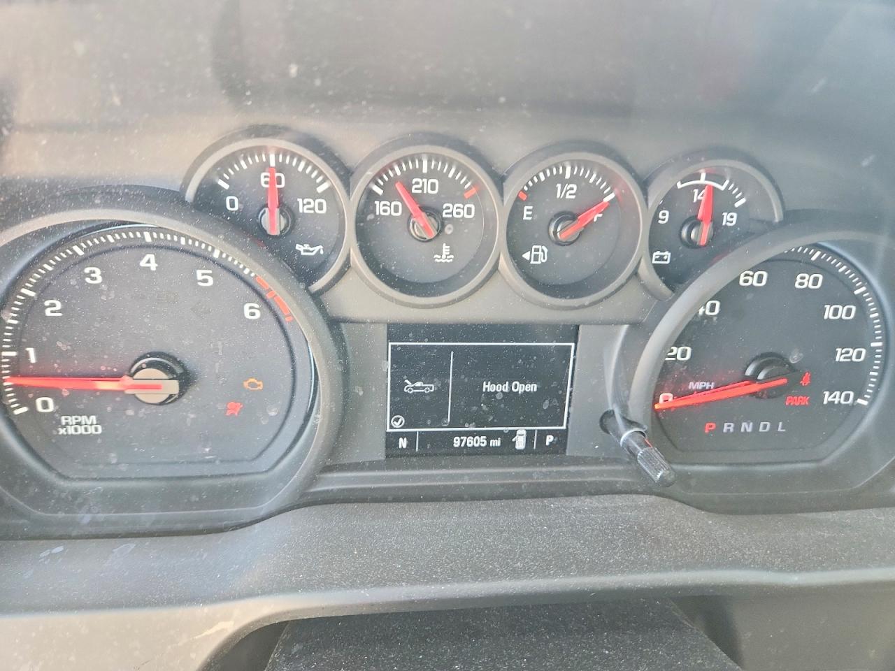 Chevrolet Silverado C1500 Custom