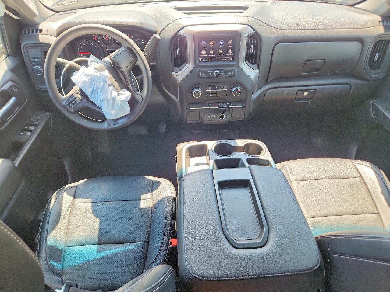 Chevrolet Silverado C1500 Custom