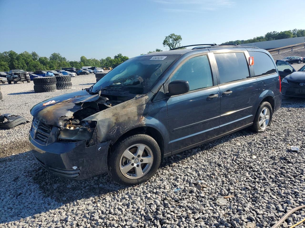 Salvage Dodge Caravan Image