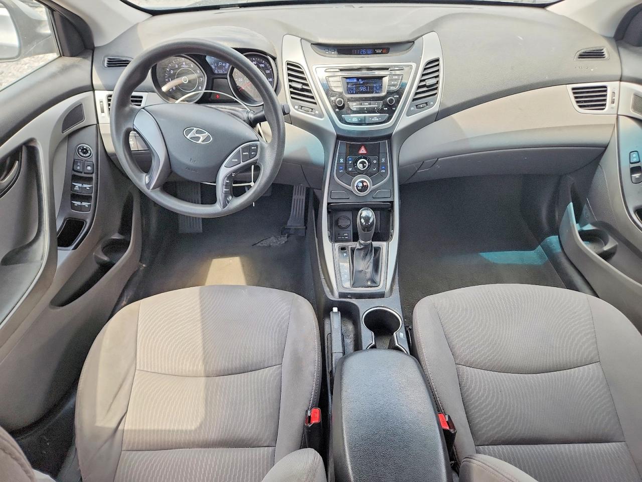 Hyundai ELANTRA Se