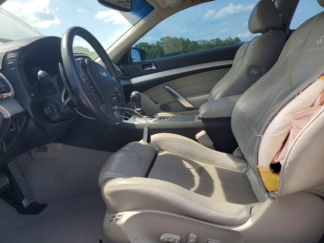 INFINITI G37 Base