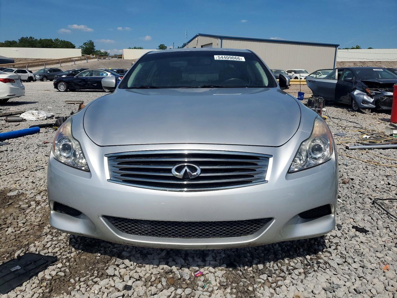 INFINITI G37 Base