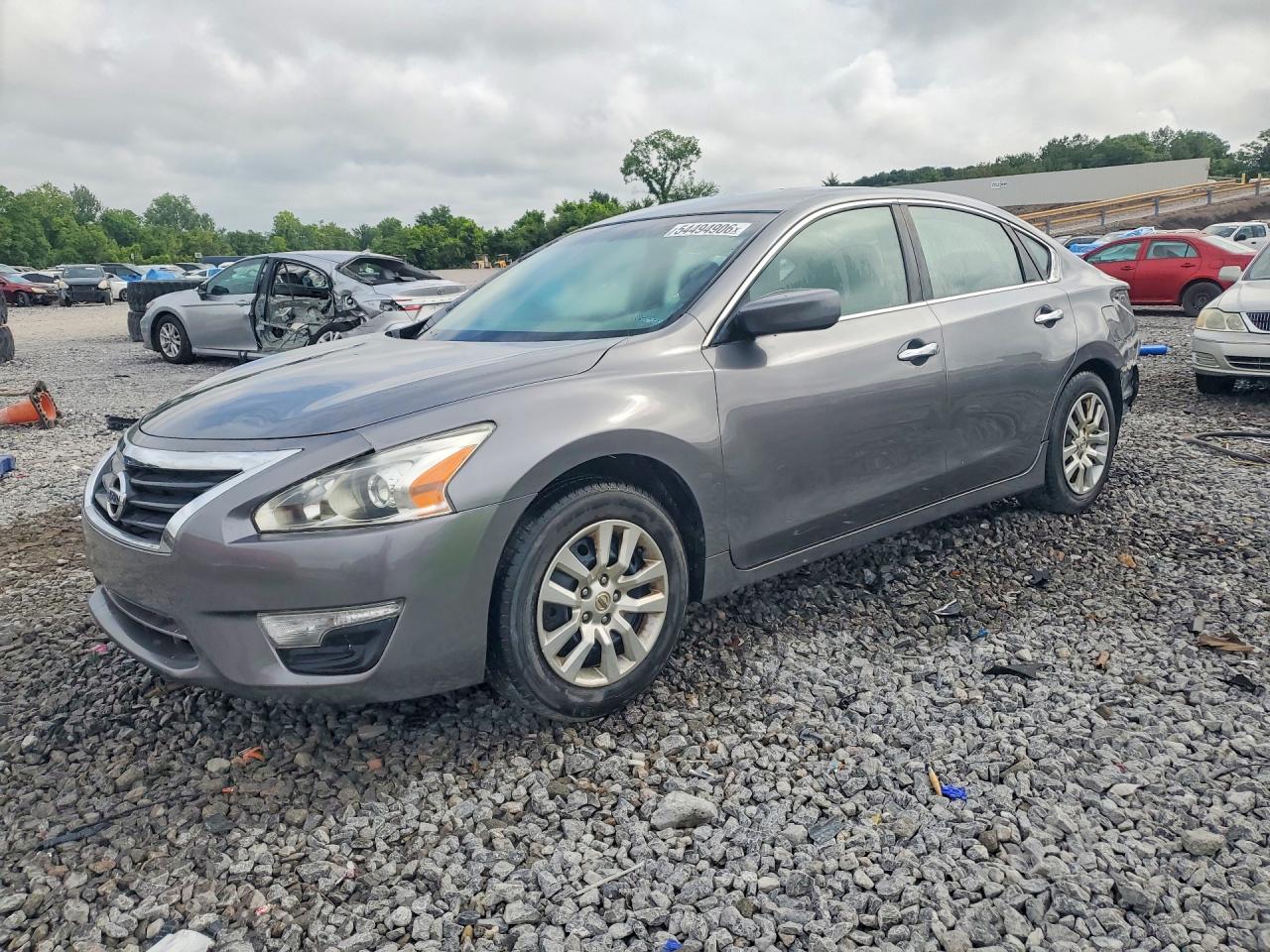 Salvage Nissan Altima Image