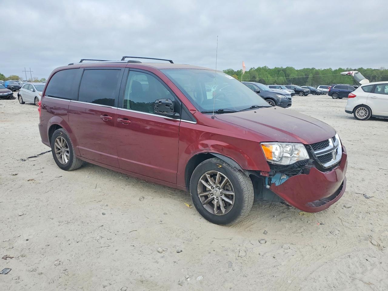 Dodge Caravan Sxt