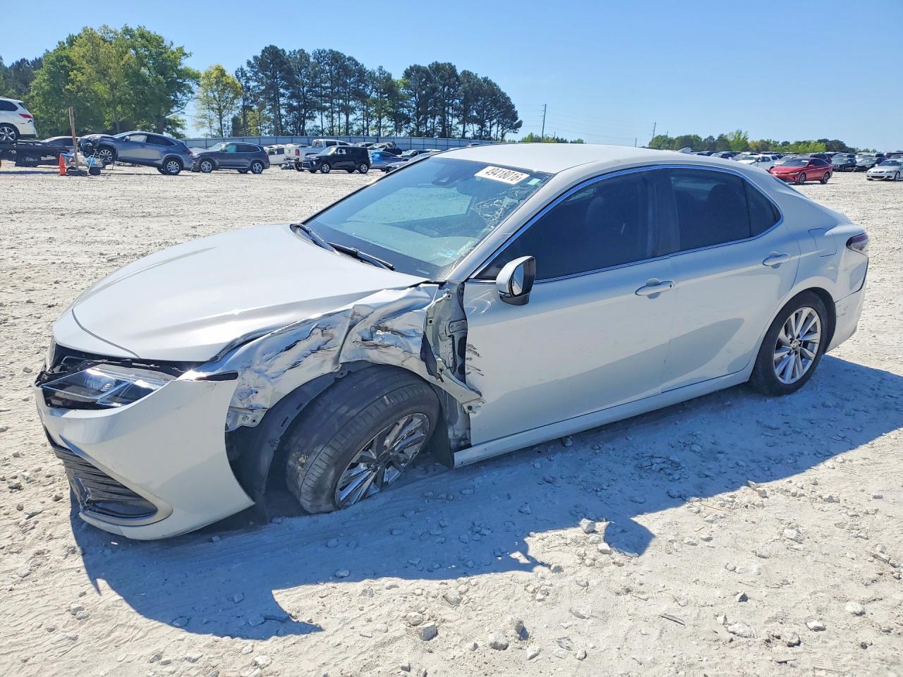Salvage Toyota Camry Image
