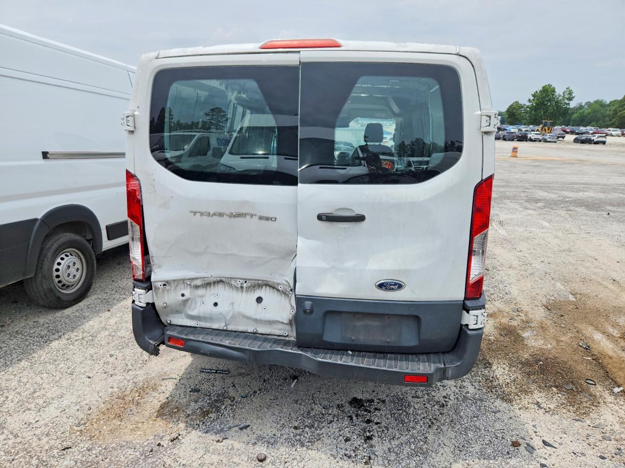 Ford Transit T-250