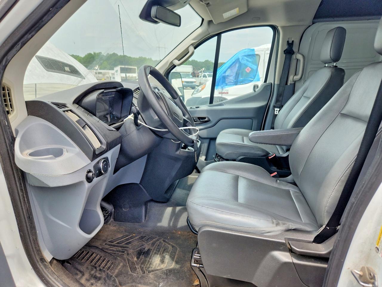 Ford Transit T-250