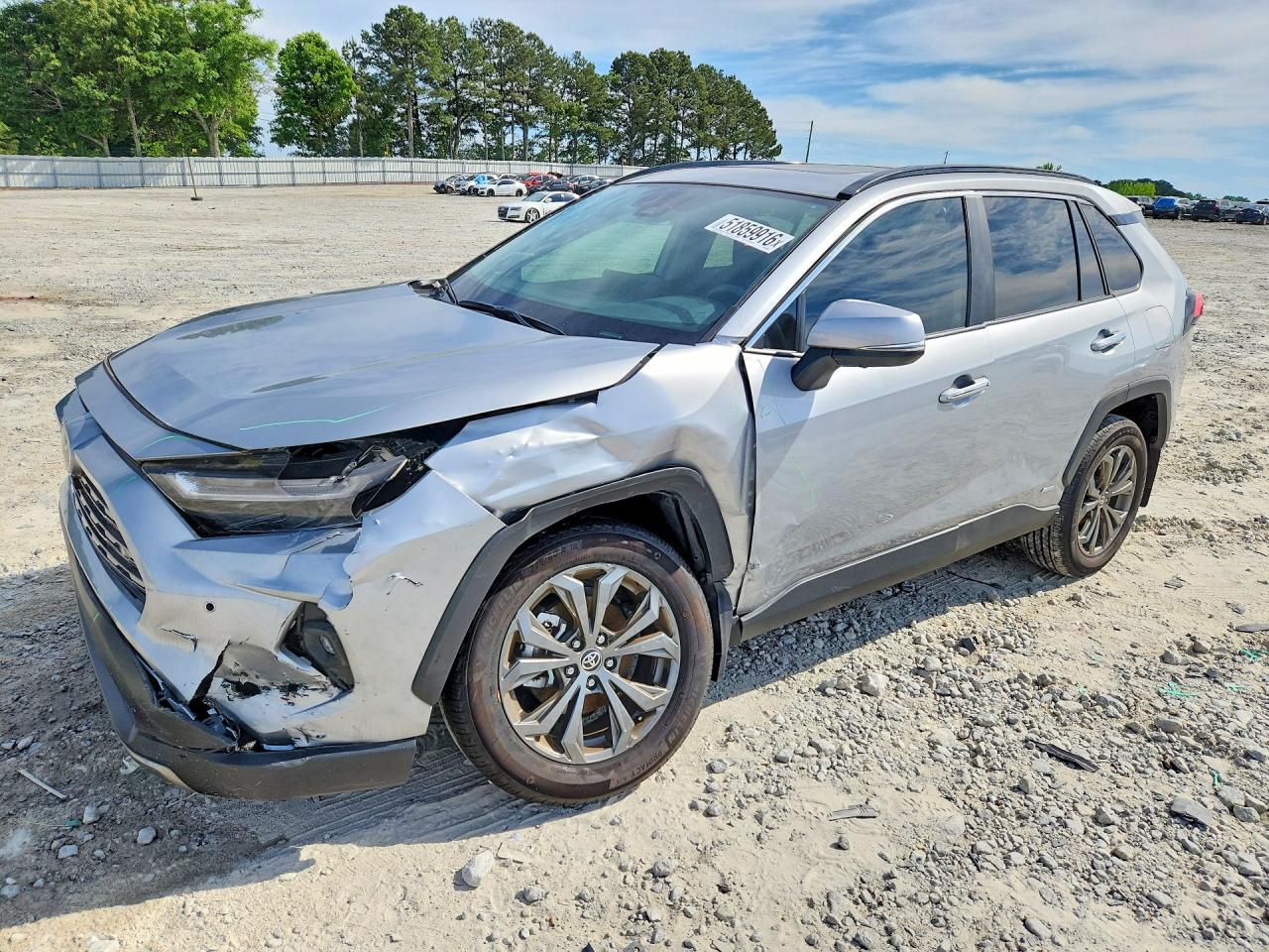 Salvage Toyota RAV4 Image