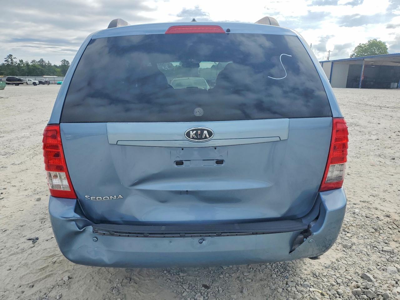Kia Sedona Lx