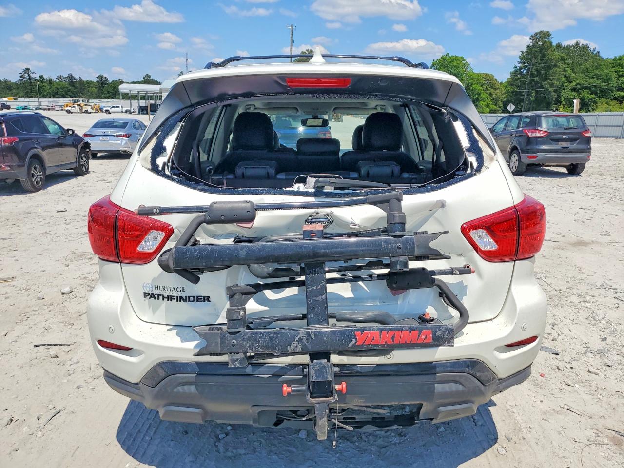 Nissan Pathfinder