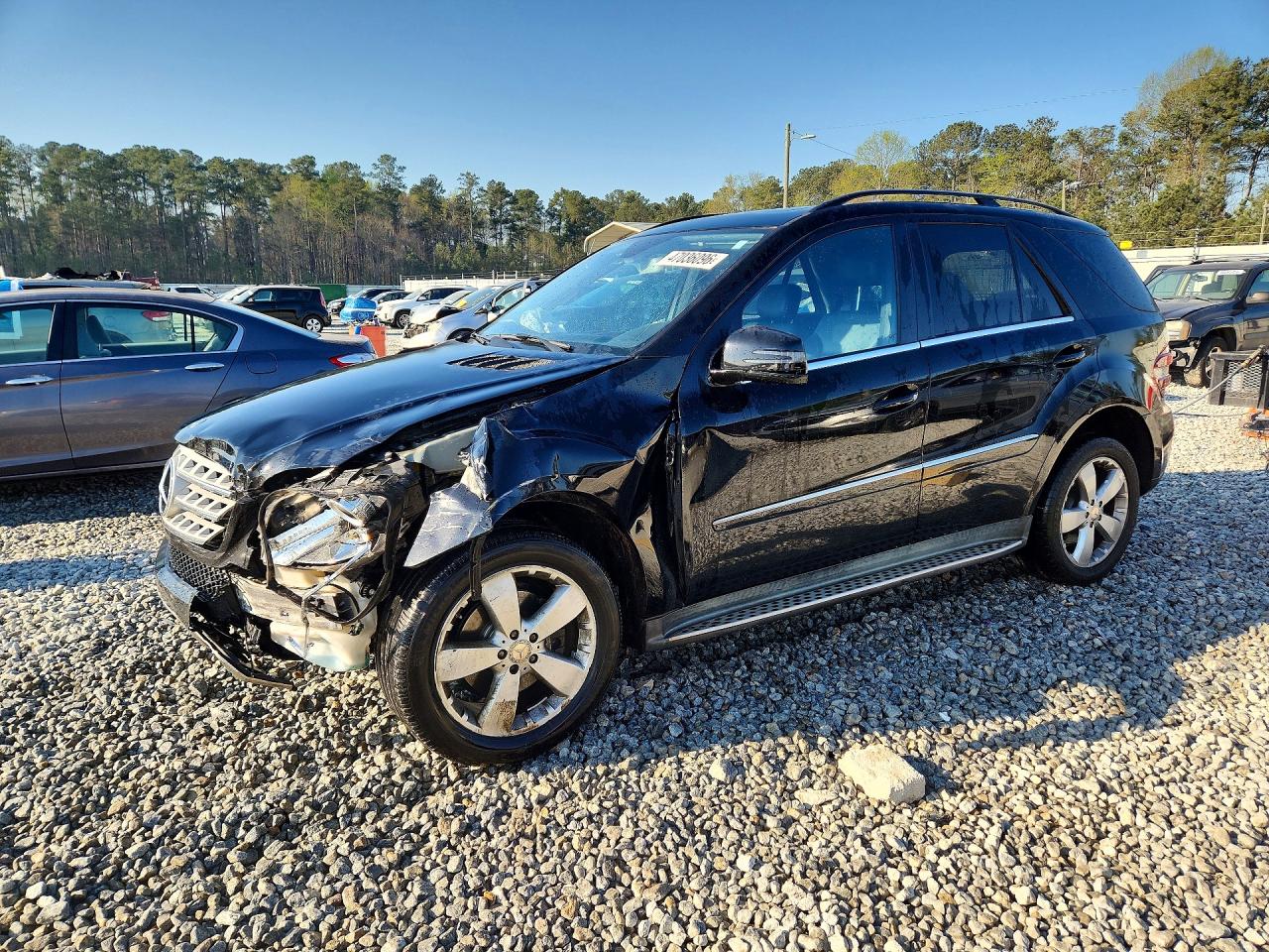 Salvage Mercedes-Benz M-Class Image