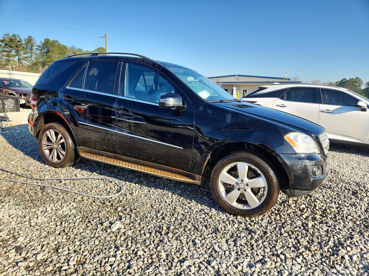 Mercedes-Benz M-Class 350