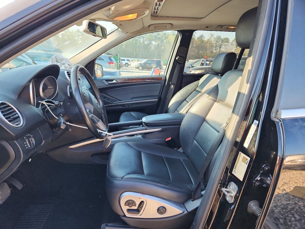 Mercedes-Benz M-Class 350