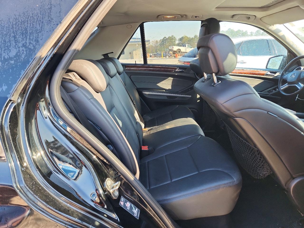 Mercedes-Benz M-Class 350