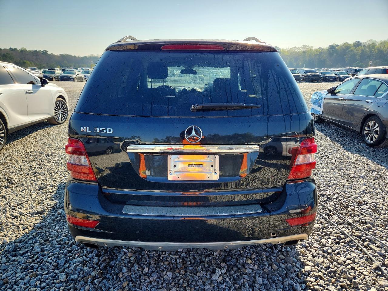 Mercedes-Benz M-Class 350