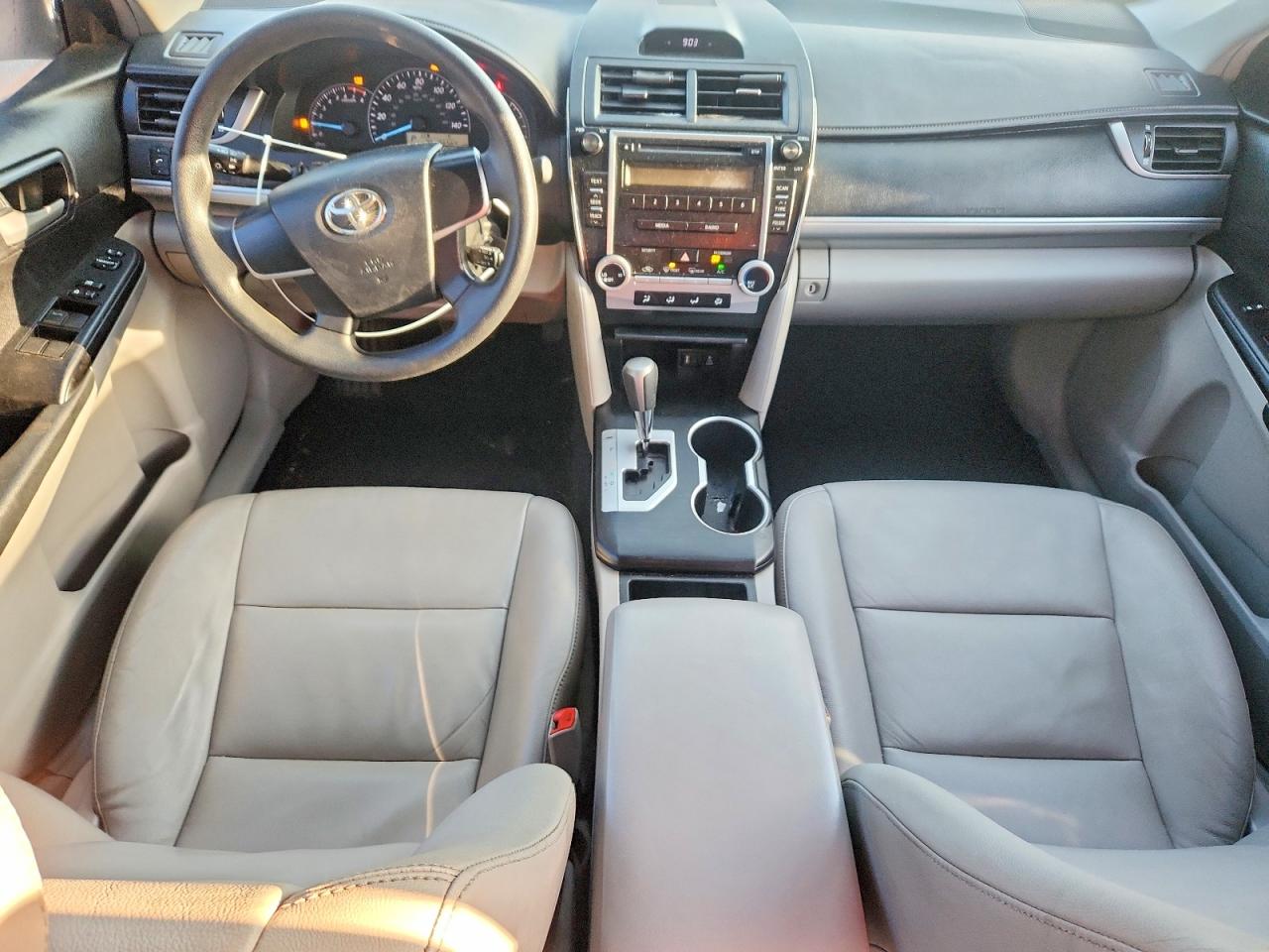 Toyota Camry L