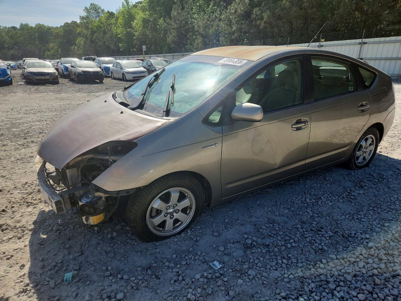 Salvage Toyota Prius Image