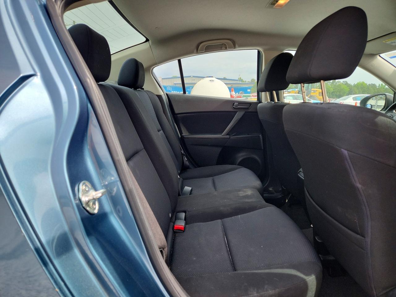Mazda 3 I