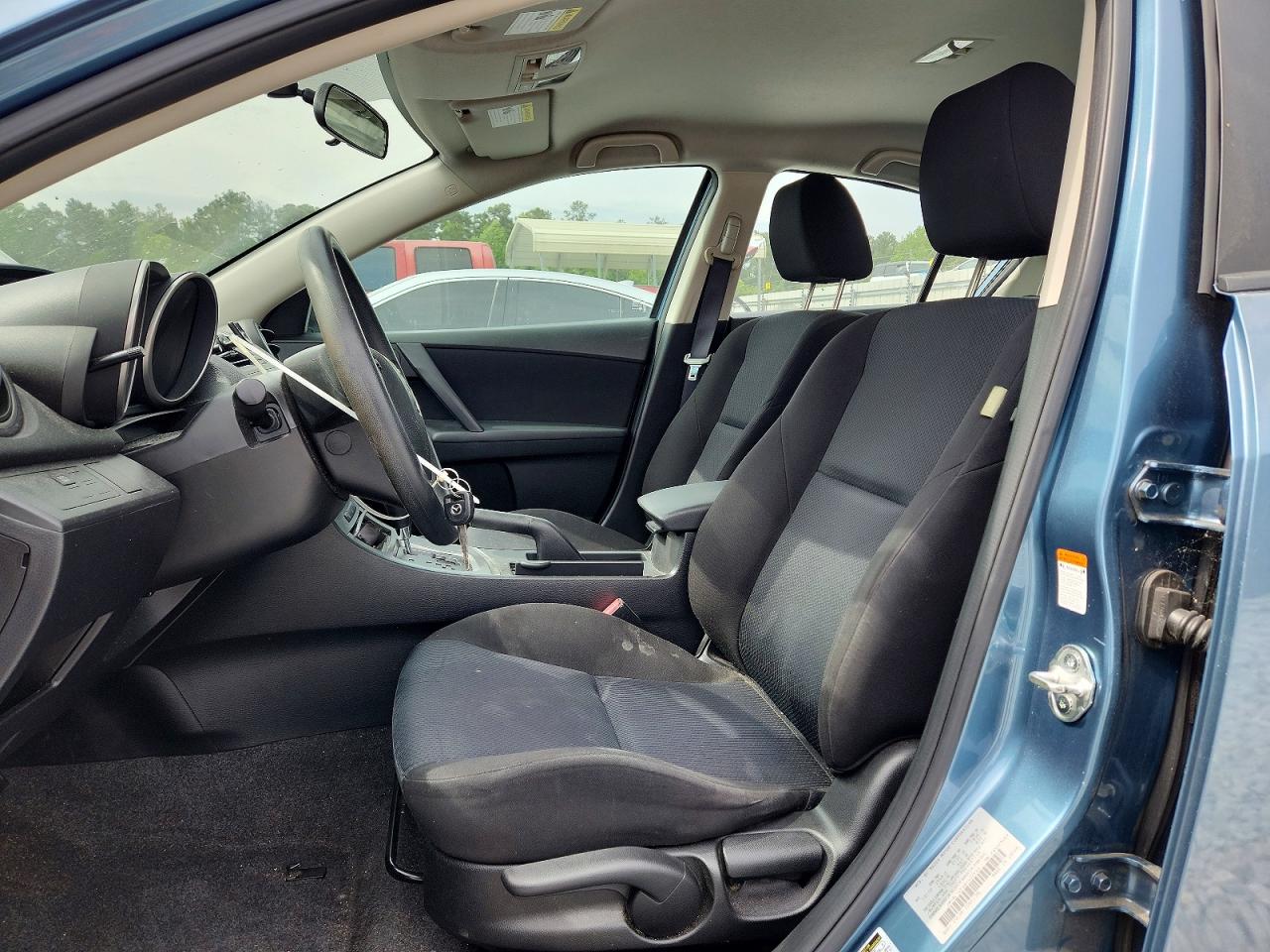 Mazda 3 I