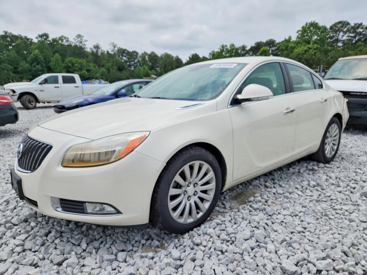 Salvage Buick Regal Image