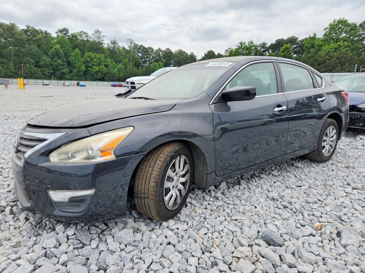 Salvage Nissan Altima Image