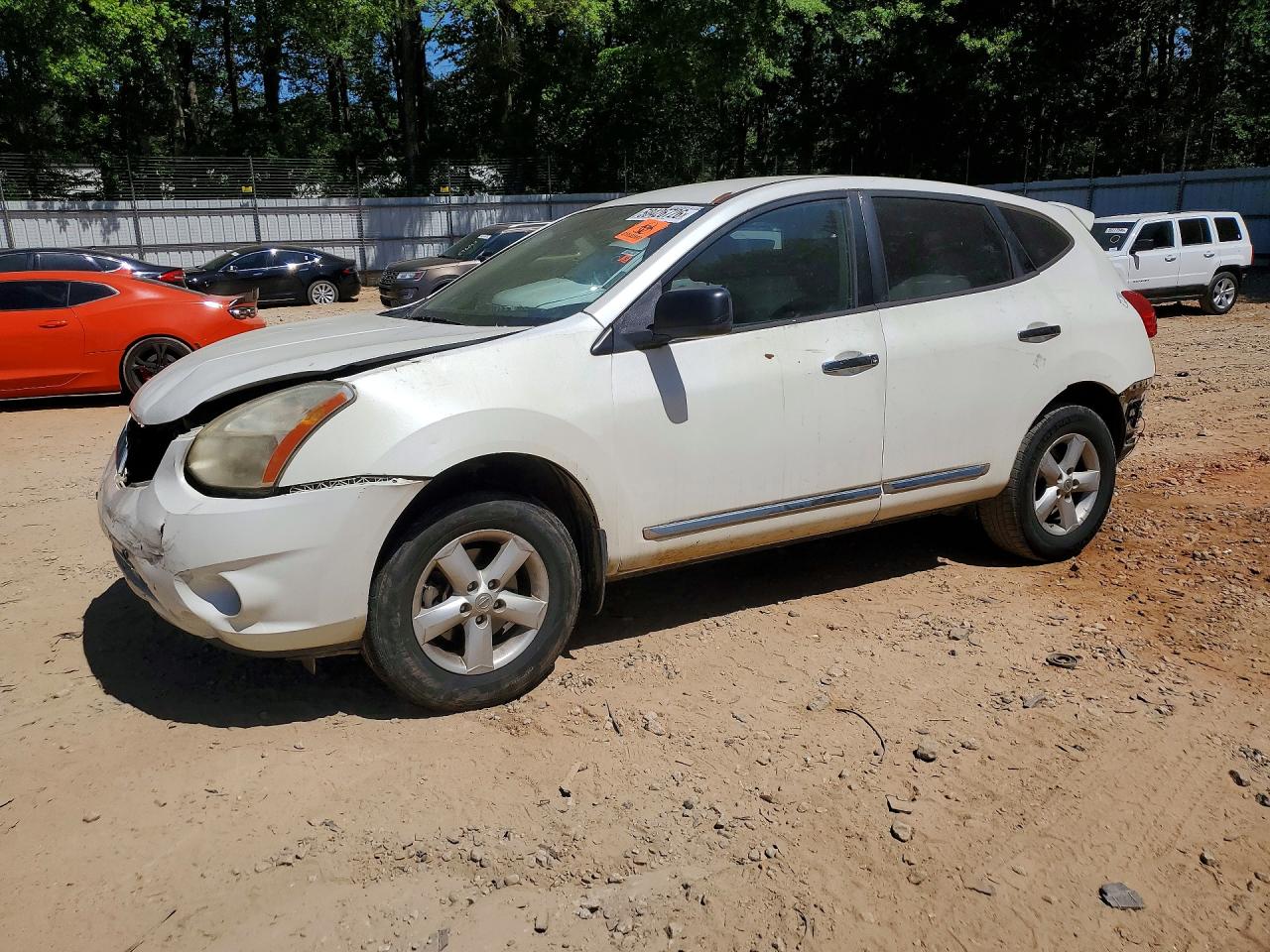 Salvage Nissan Rogue Image