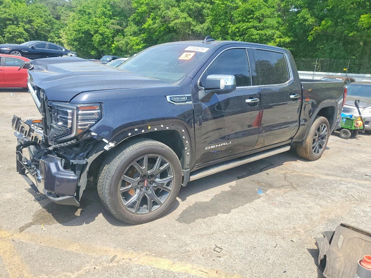 Salvage GMC Sierra Image