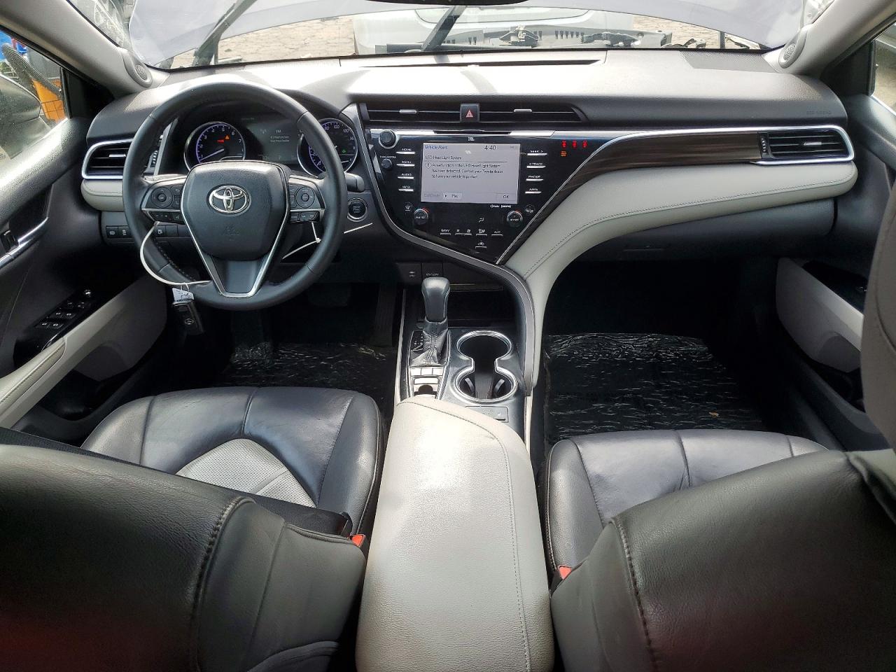 Toyota Camry Xle