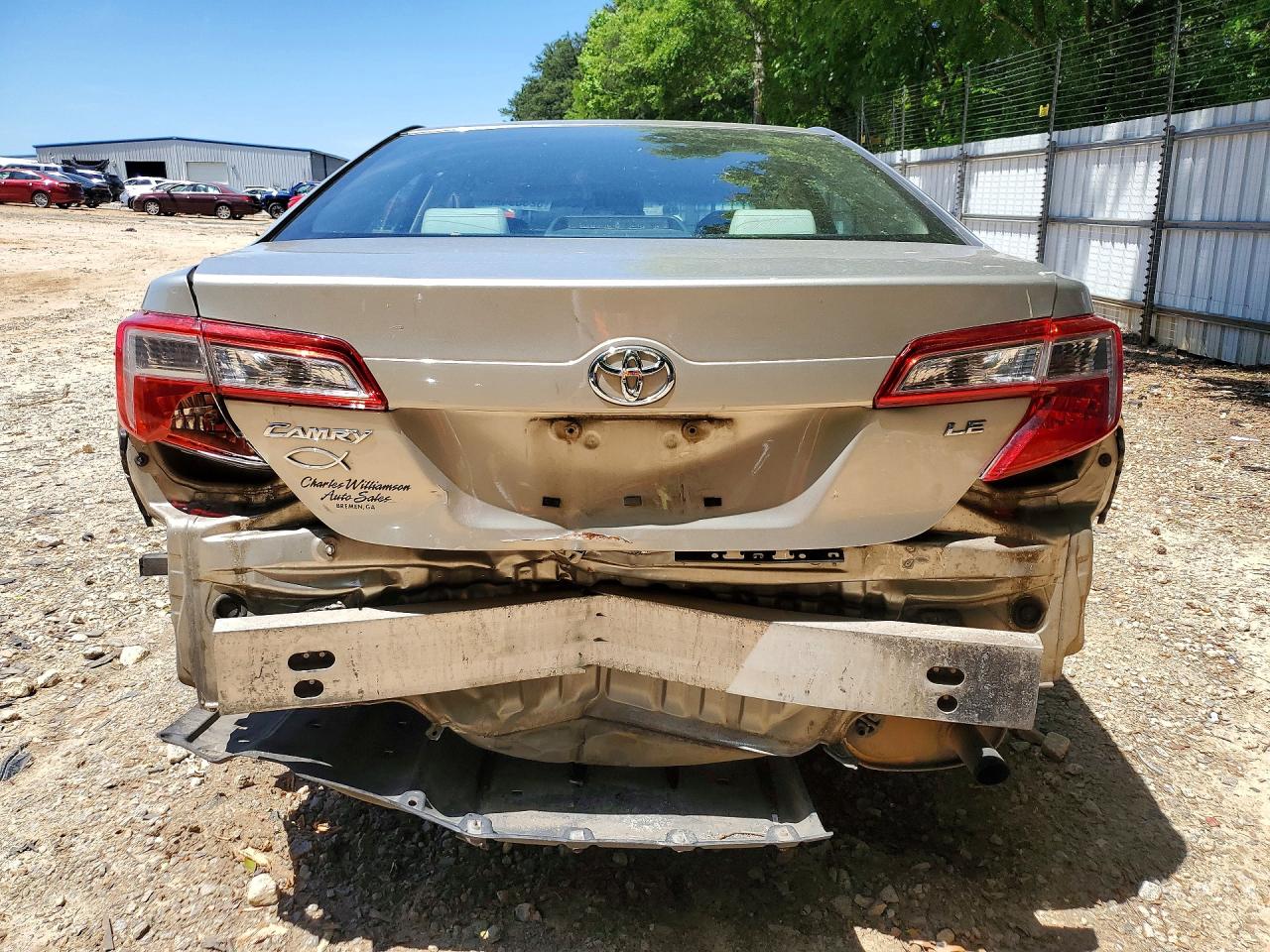 Toyota Camry Le