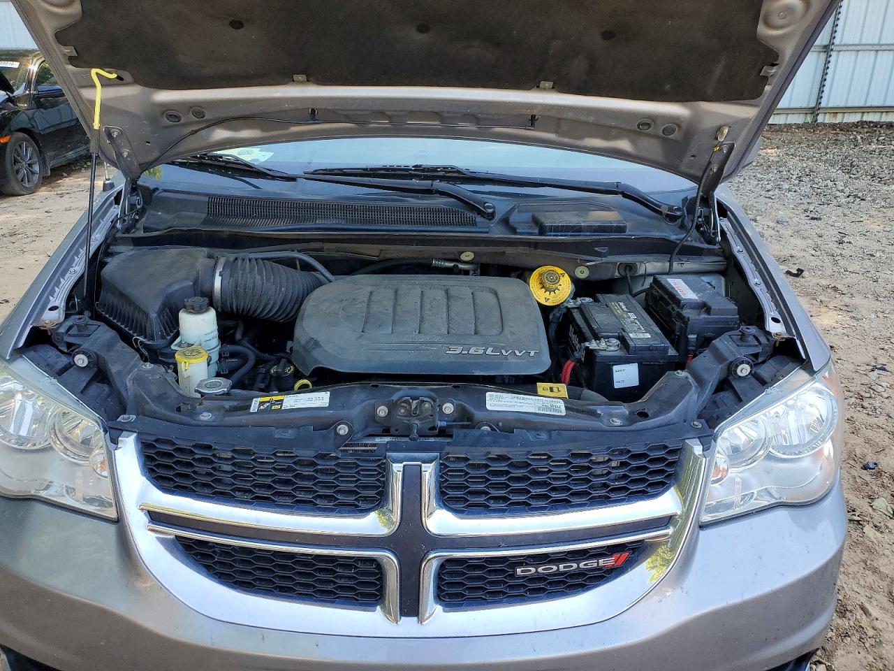 Dodge Caravan Sxt