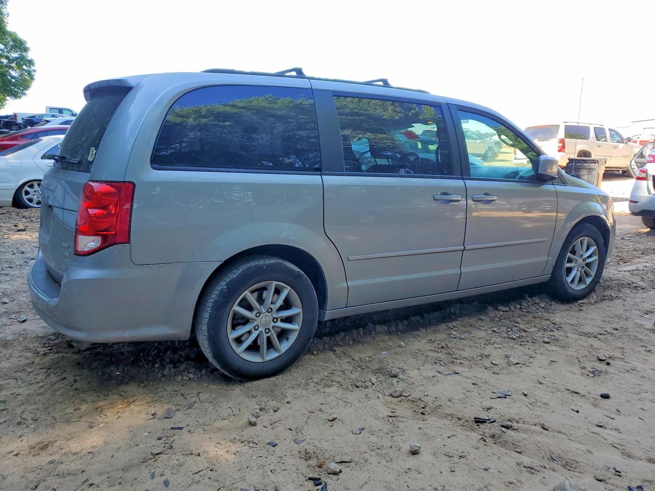 Dodge Caravan Sxt
