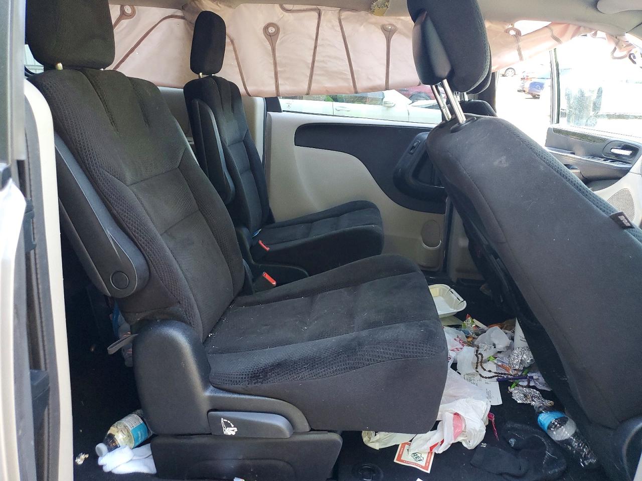Dodge Caravan Sxt