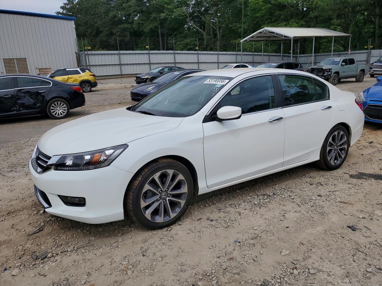 Salvage Honda Accord Image