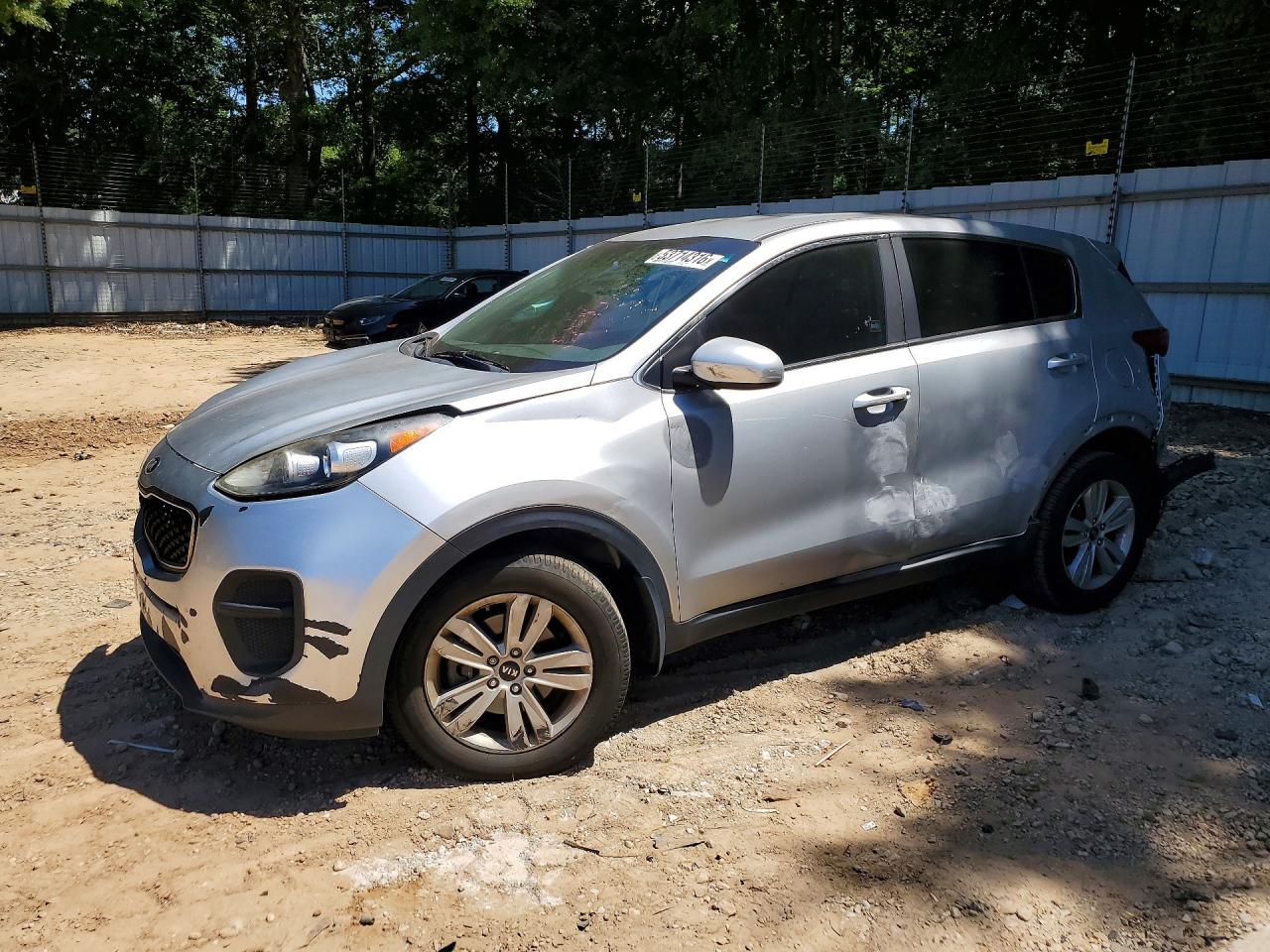 Salvage Kia Sportage Image