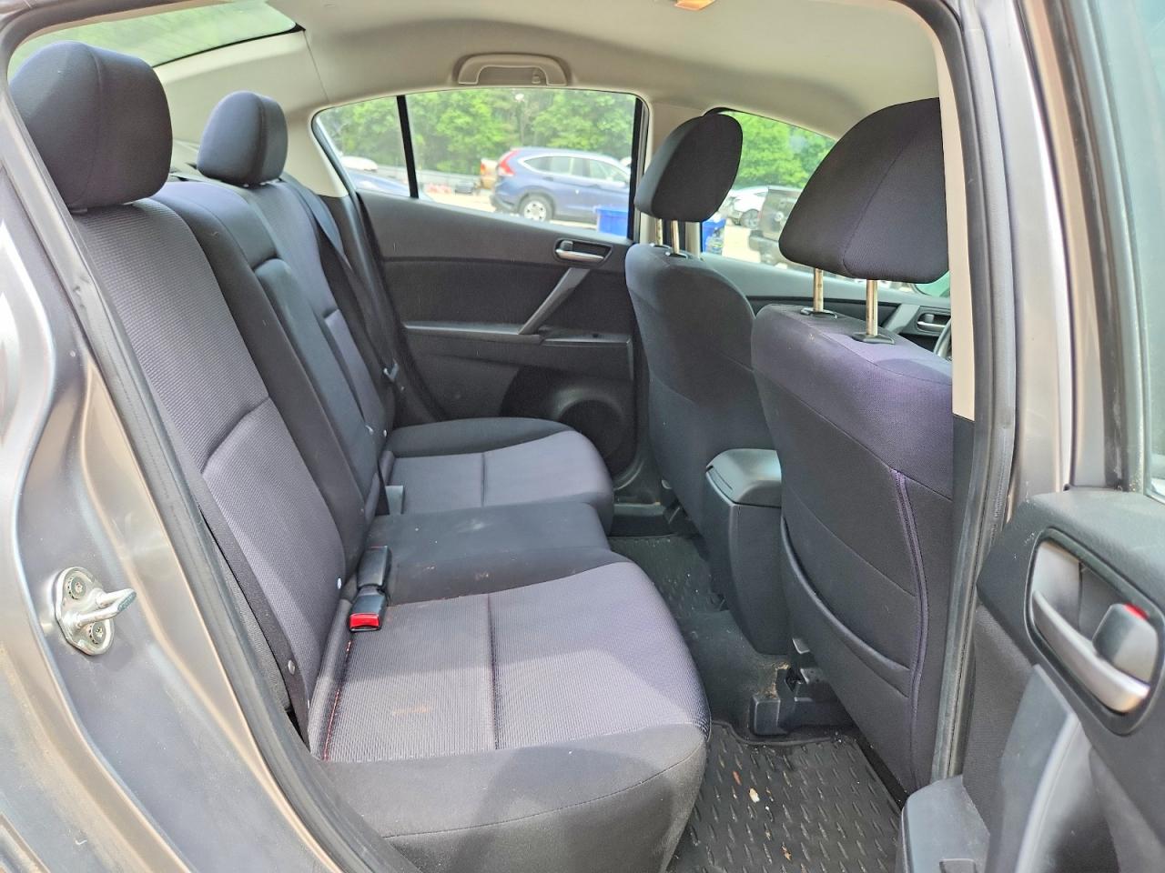 Mazda 3 I