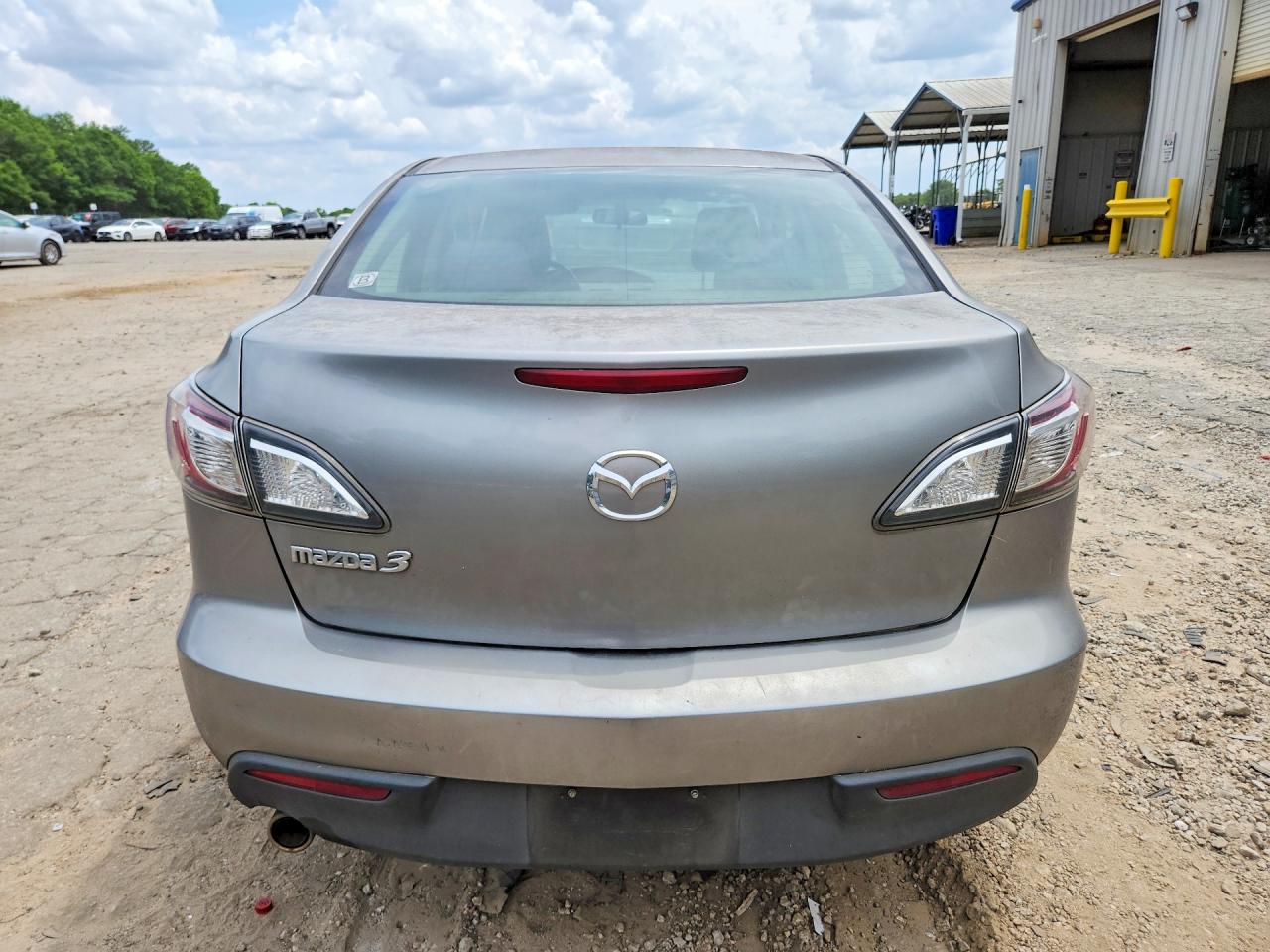 Mazda 3 I