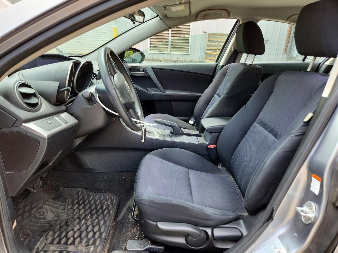 Mazda 3 I