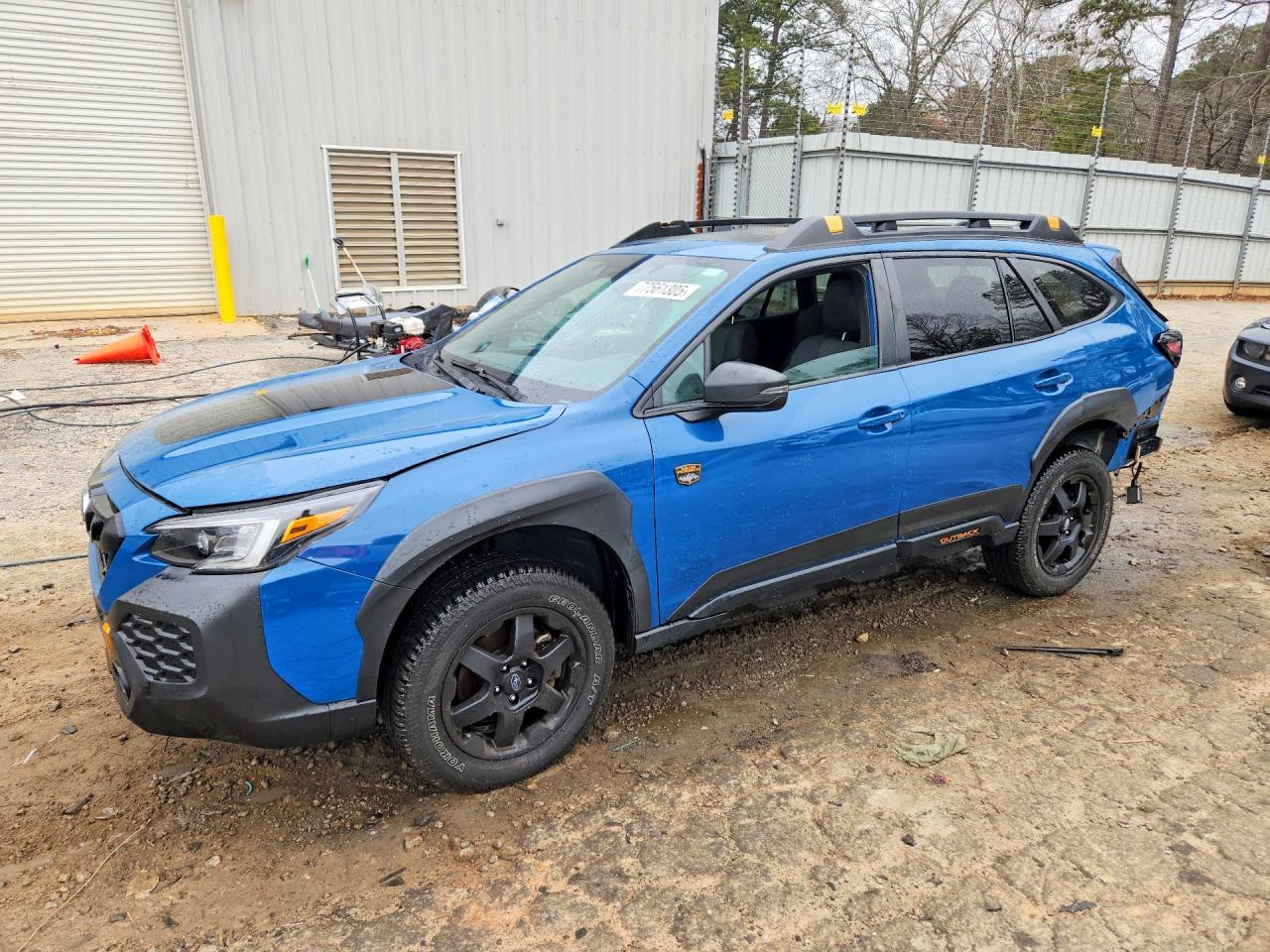 Salvage Subaru Outback Image