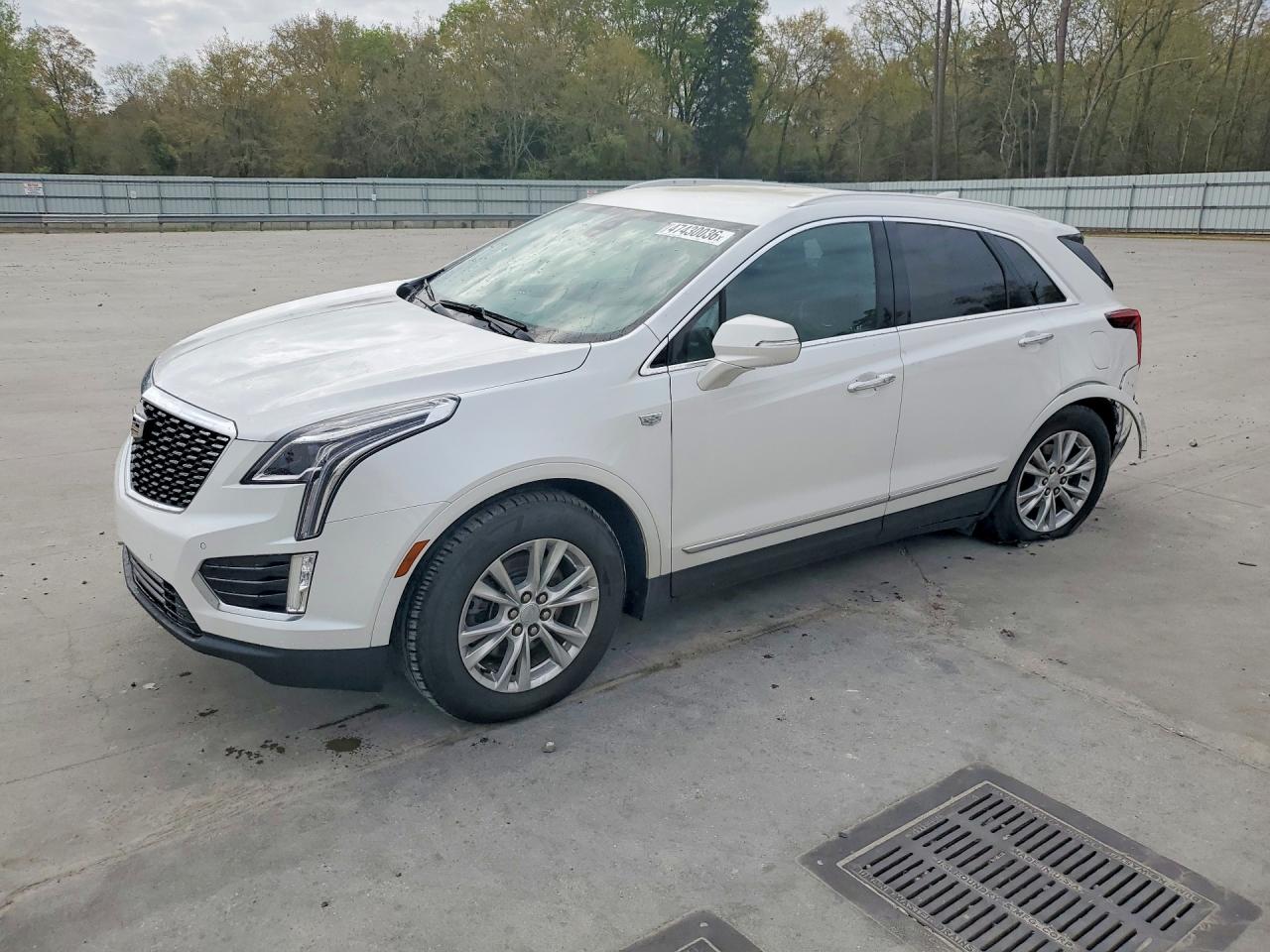 Salvage Cadillac XT5 Image