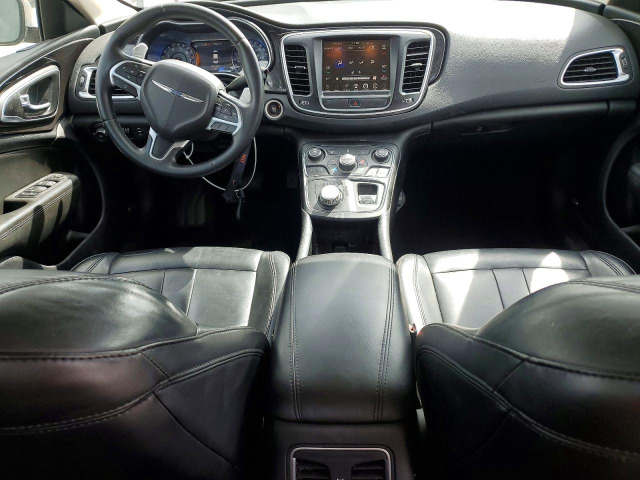 Chrysler 200 C