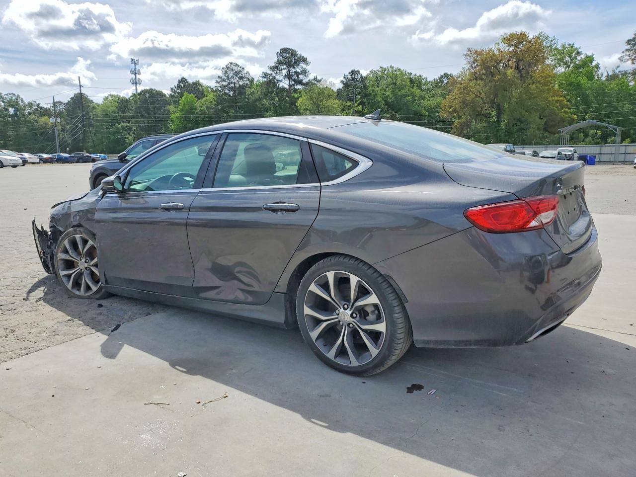 Chrysler 200 C