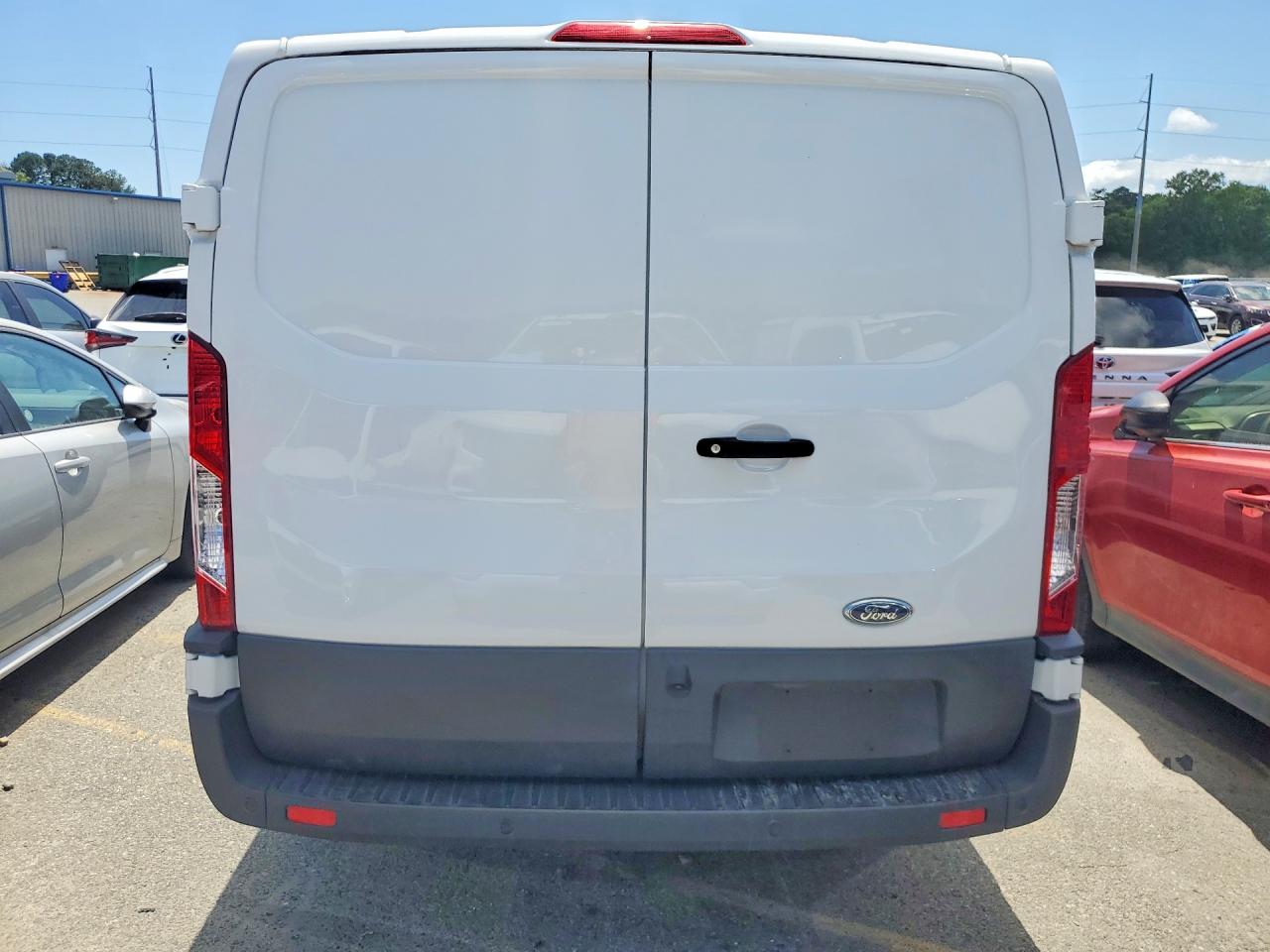 Ford Transit T-150