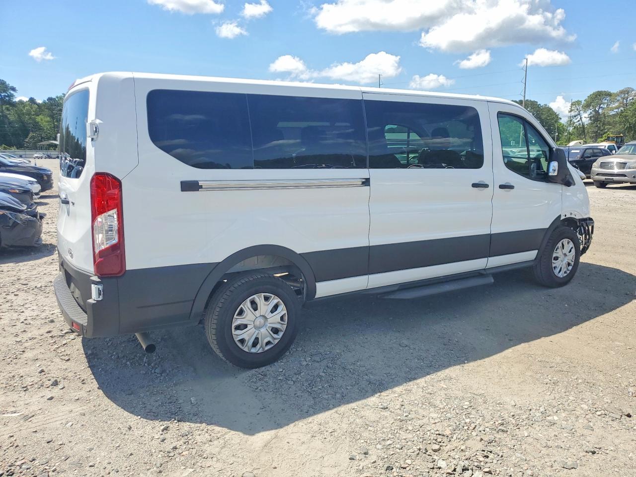 Ford Transit T-150