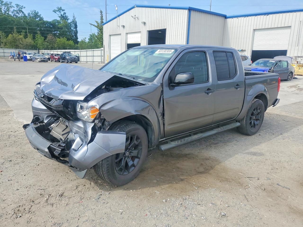 Salvage Nissan Frontier Image